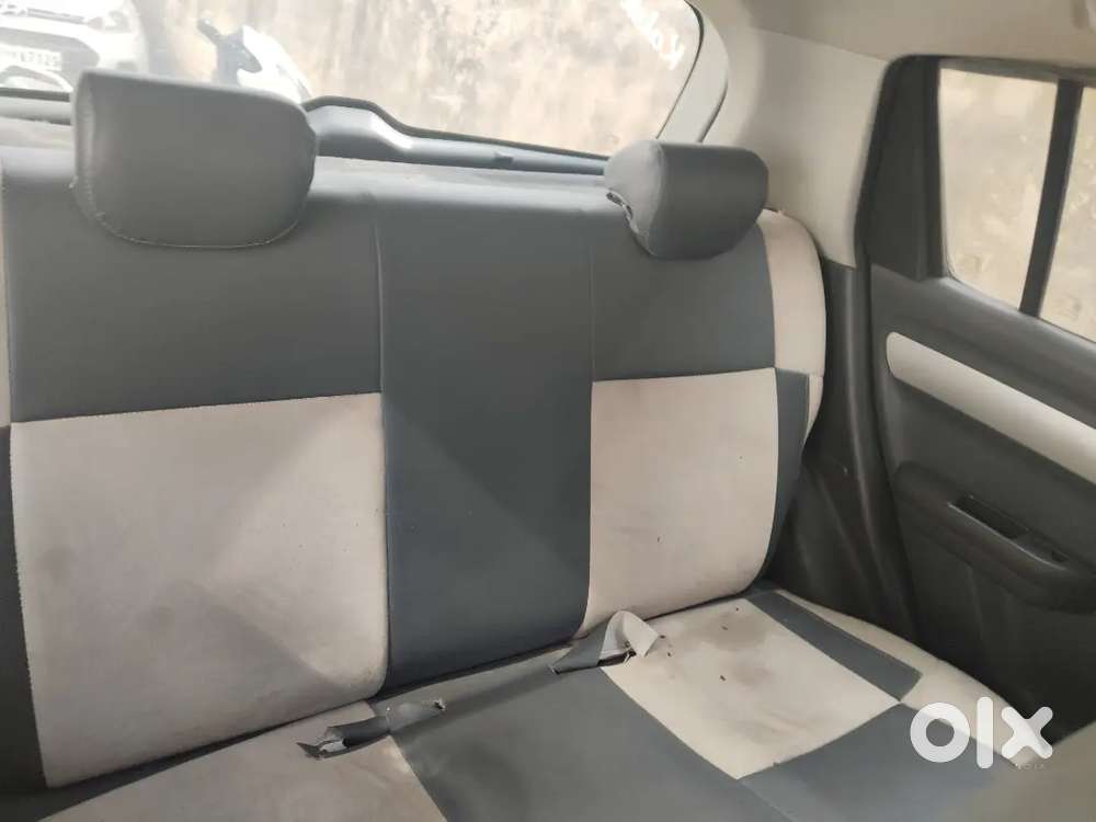 Maruti Suzuki Swift 2010 Petrol 9800 Km Driven