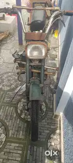 Tvs 50 , not in good condition, if you want buy and repair
