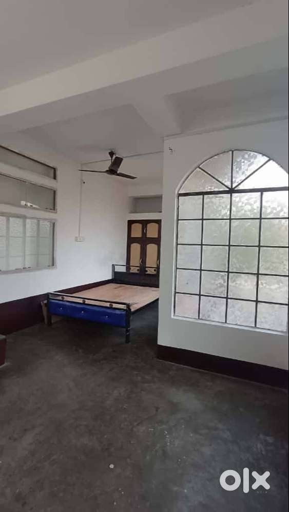 One Bedroom Set with Attached Bathroom & Kitchen for Rent