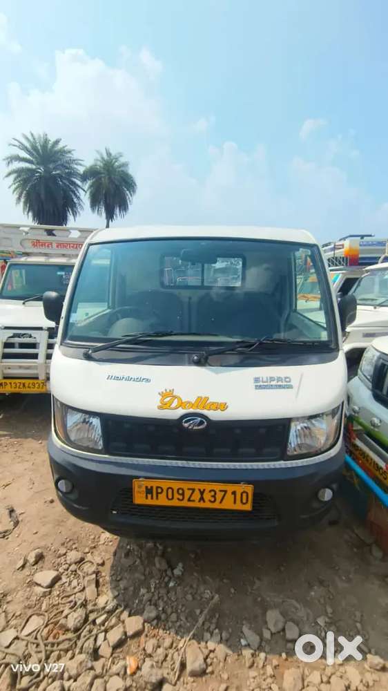 Mahindra supro