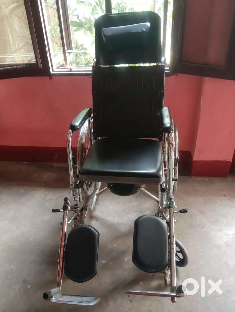A wheelchair at lowest price(negotiable)