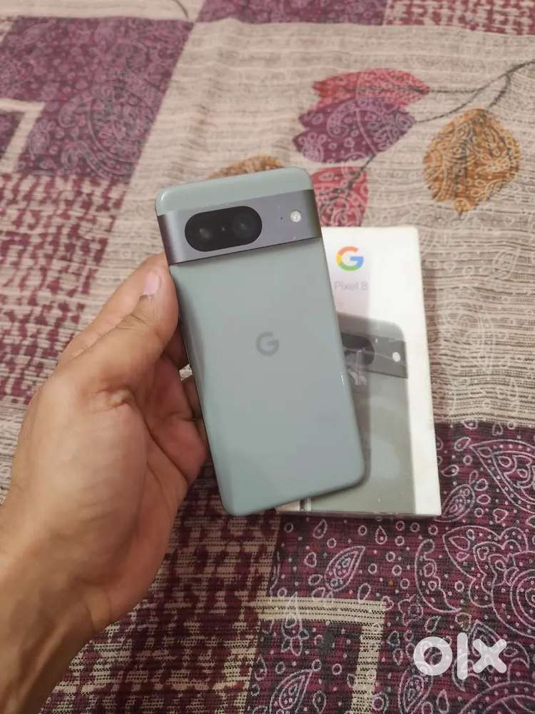 Google pixel 8 good condition 5G phone