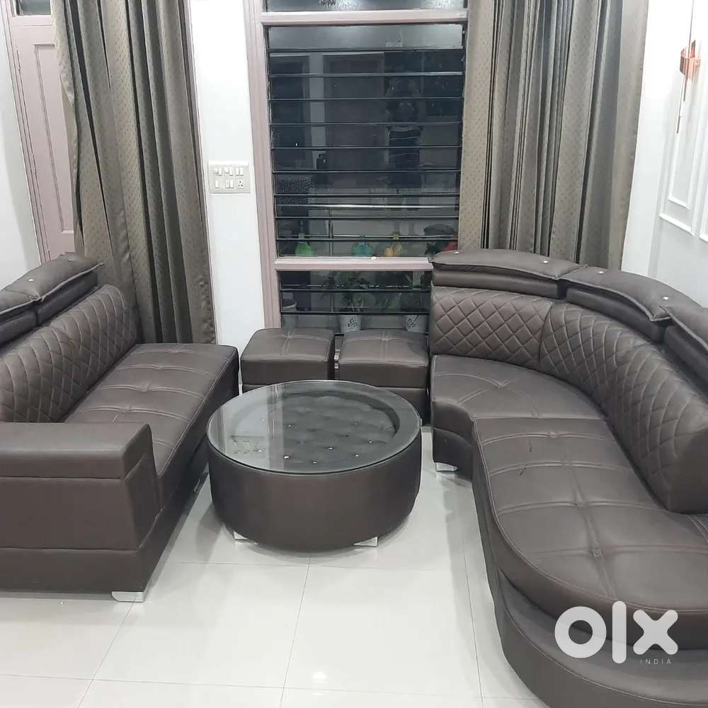 Royal Sofa Set in Excellent Condition
Selling due to relocation