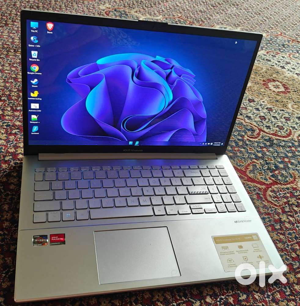 ASUS Vivobook Go 15 OLED (Ryzen 5 7520U, 16GB RAM, 512GB SSD) Laptop