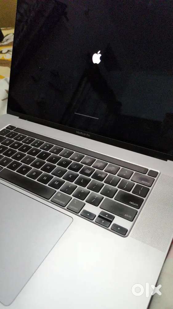 MacBook Pro 16 Inch