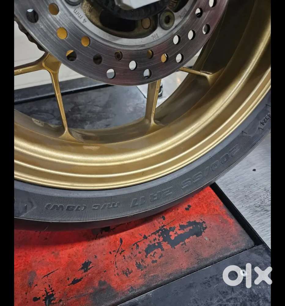 Superbike Bike tyre 200/55/ZR17