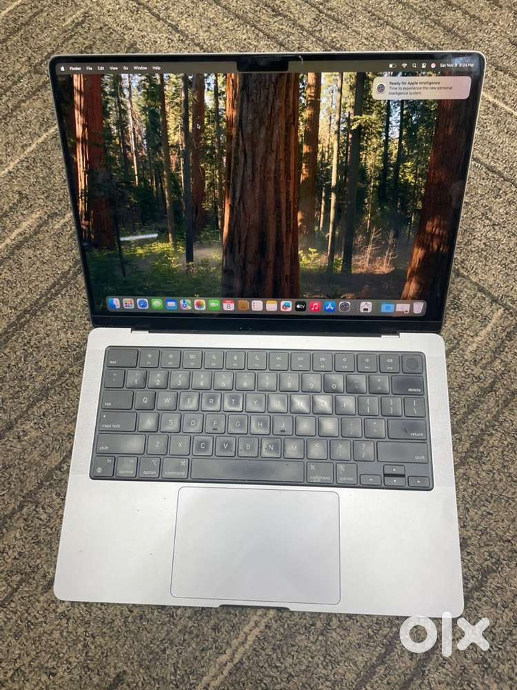 Apple macbook pro m1 pro 14inch display A2442 model 32gb ram 512gb ssd