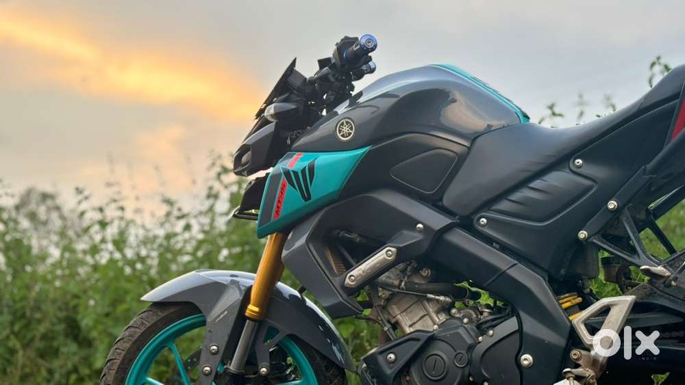 Cyan strom colour aggressive look