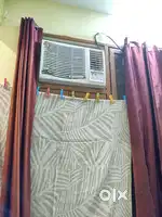 1 ton AC 1 ton 2 year old perfect condition