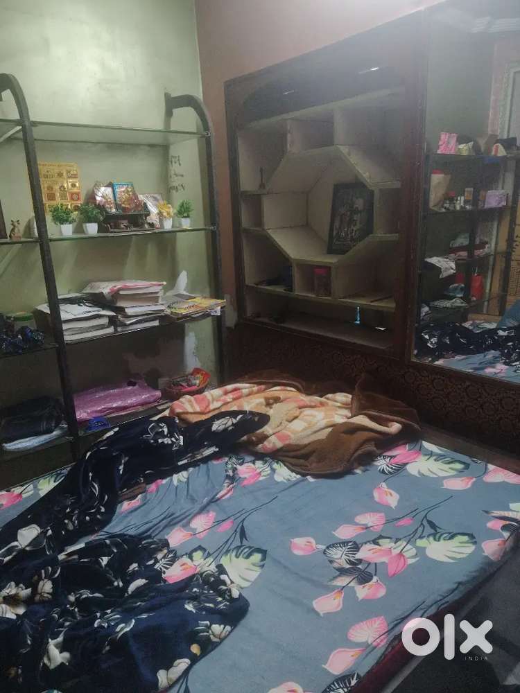 2 BHK 1 bathroom and Kitchen