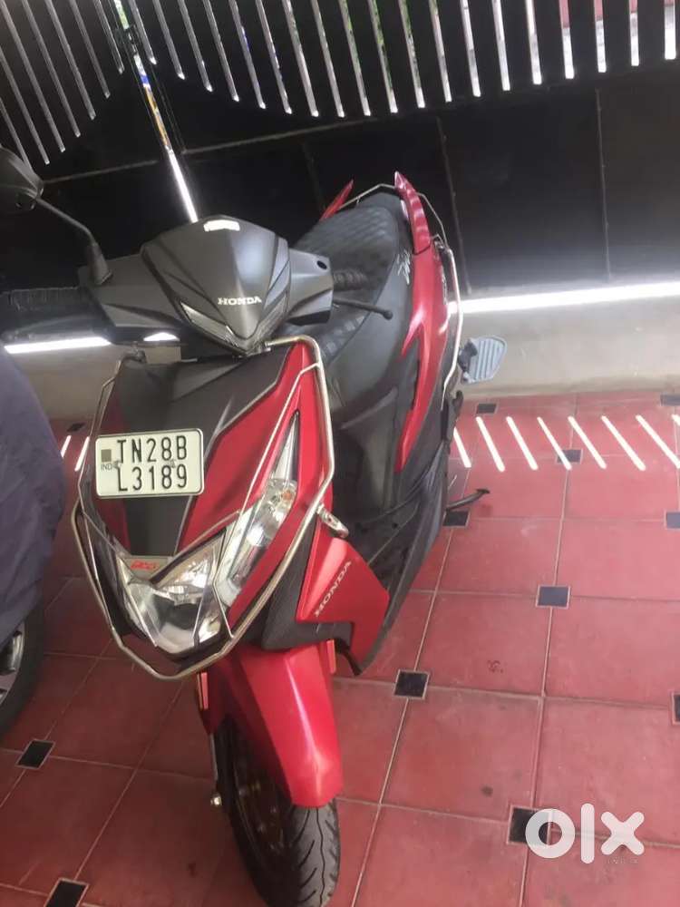 HONDA DIO DLX
