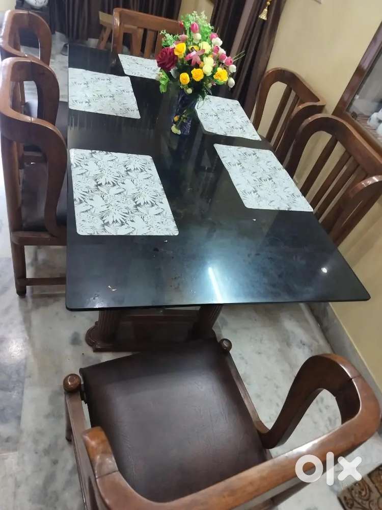 6 seater dining table sagwan wood