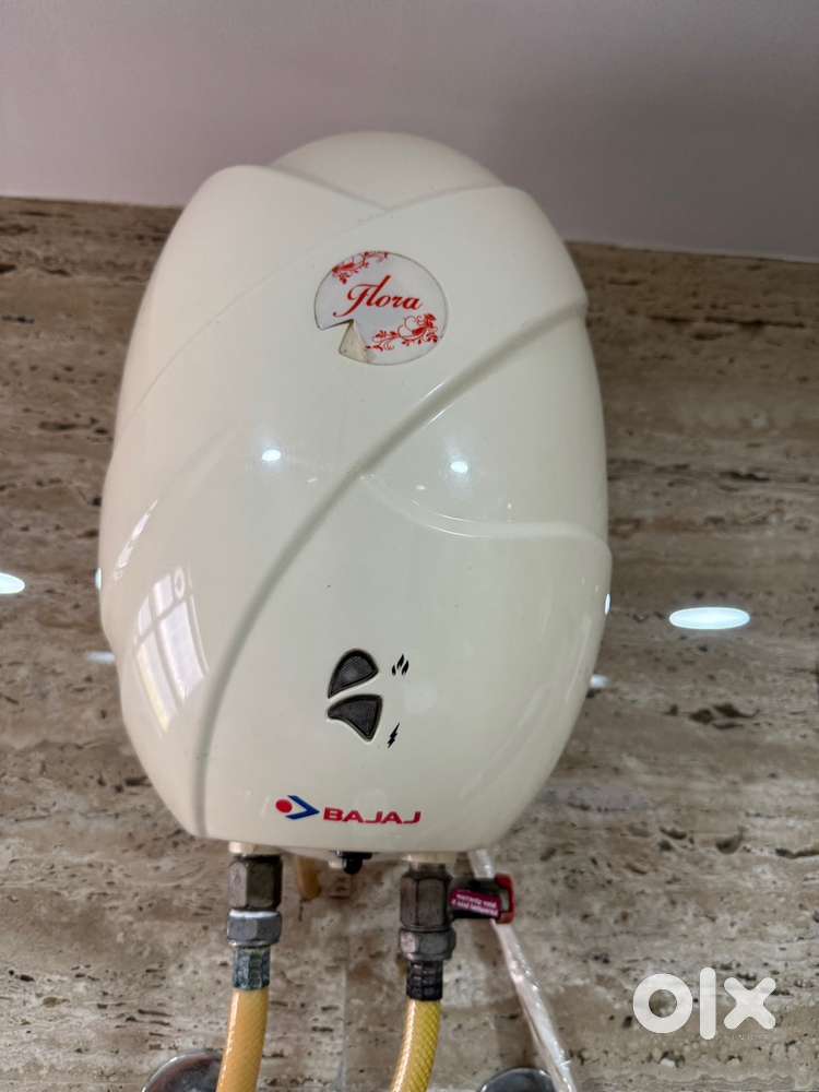 Instant water geyser of bajaj