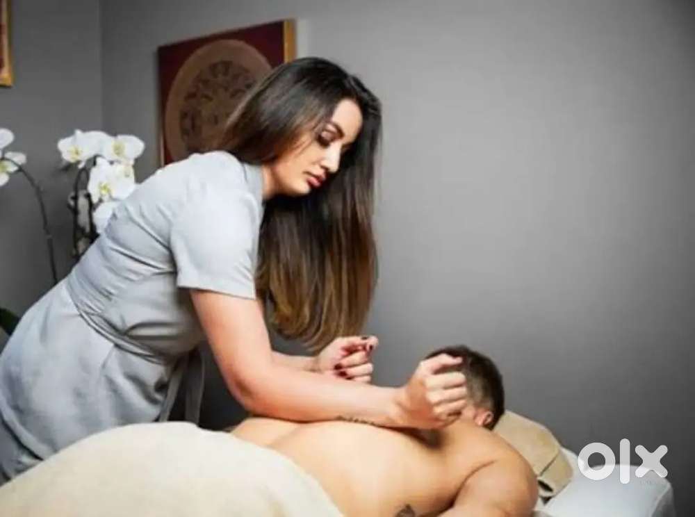 Female massage therapist wanted