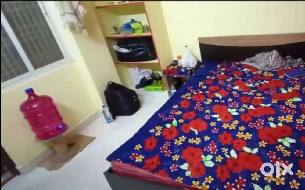 Monthly Rooms for bachelors near RTC Bustand.