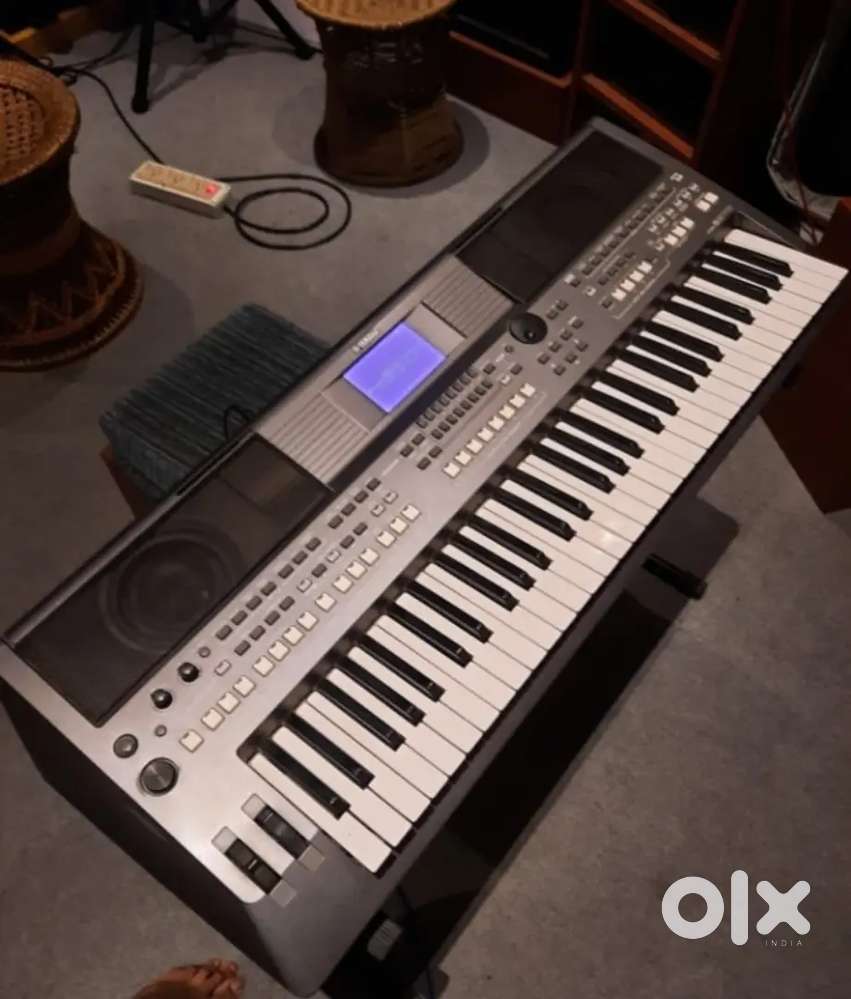 YAMAHA Keyboard psr s 670