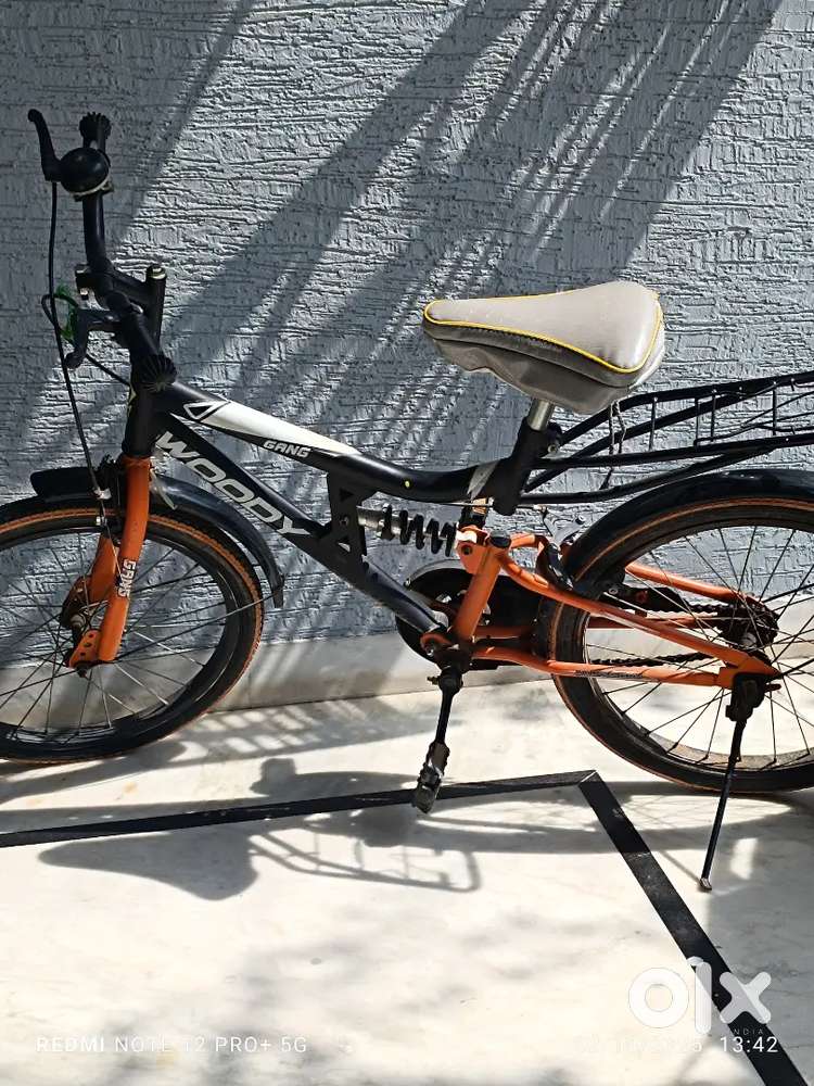 Bycycle like new condition very less use