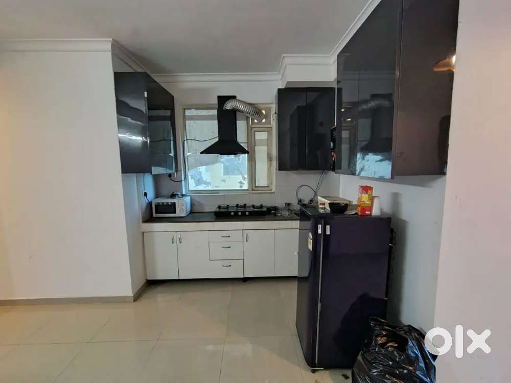 2Bhk Fully furnished pyramid Urban SECTOR 67/70A