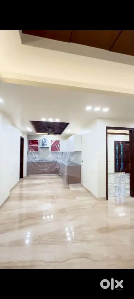 (SAKET MEERUT) 3BHK CORNER LUXURY NEW FLAT 1800 SQFT 2.25 CRORE