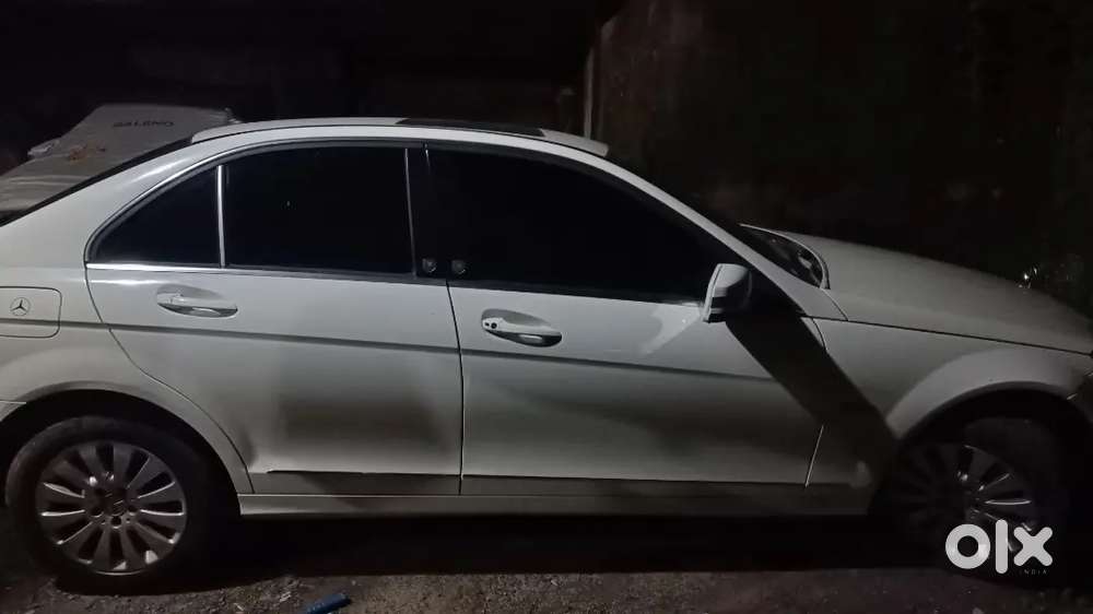 Mercedes Benz C class in a good condition