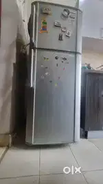 Samsung 230 ltr 4 star Double Door