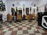 SALON CHAIR