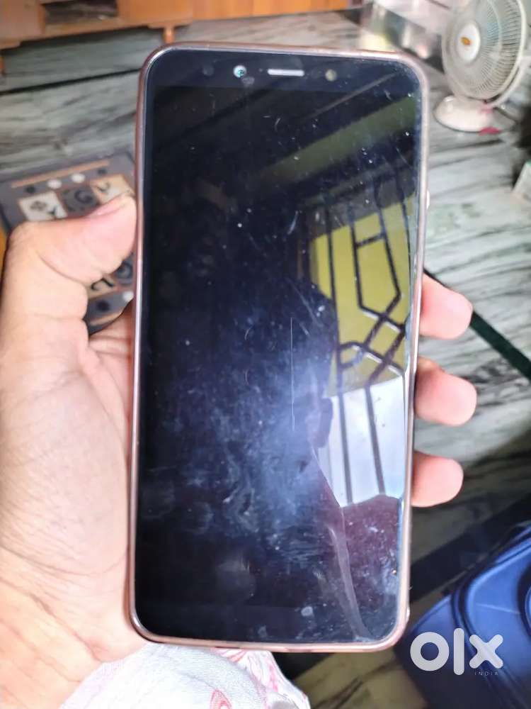 Mia2 Old Phone