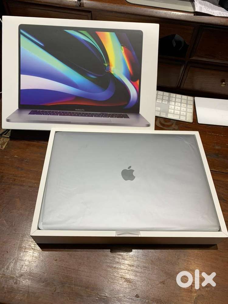 Macbook pro 16  i9 64gb 8TB ssd 8gb Radeon pro