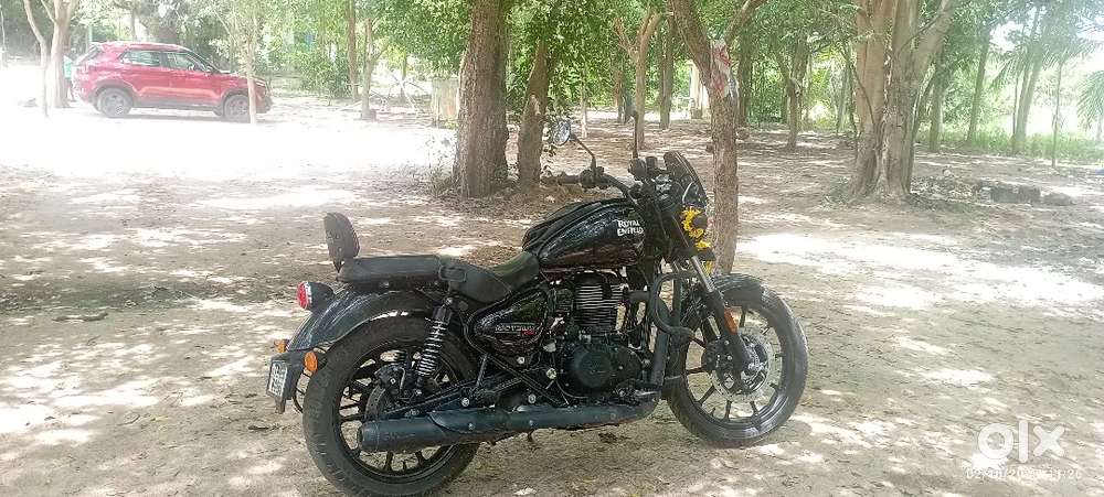 Royal Enfield meteor 350 showroom condition