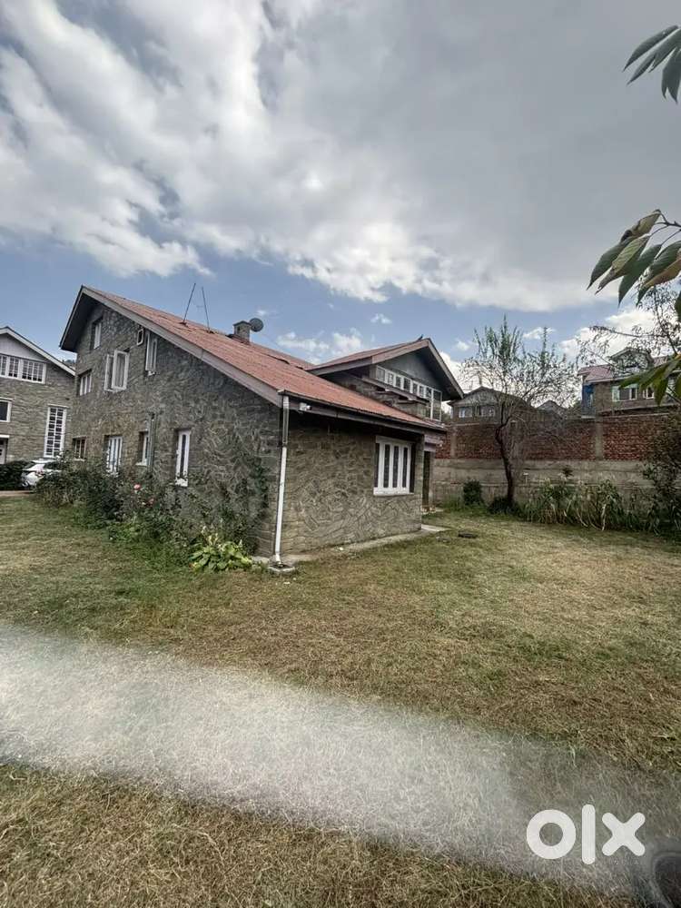 Lavish 3BHK villa with Mountain View for Rent