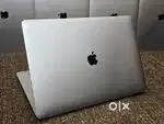 Apple Macbook Laptop i7 16gb 512gb 5.5gb 15inch Retina Touchbar