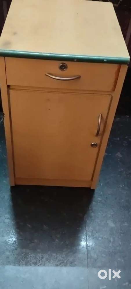 Laminated Wooden cupboard