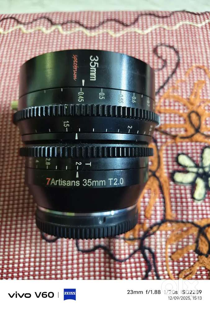 7artisans 35mm T2 cine lens L mount lumix