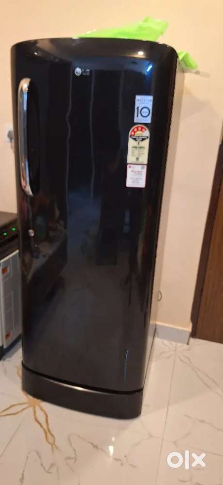 LG 235L 4 Star refrigerator with Base Drawyer