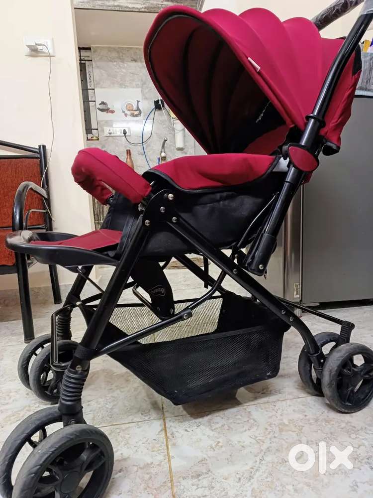 Baby hug stroller