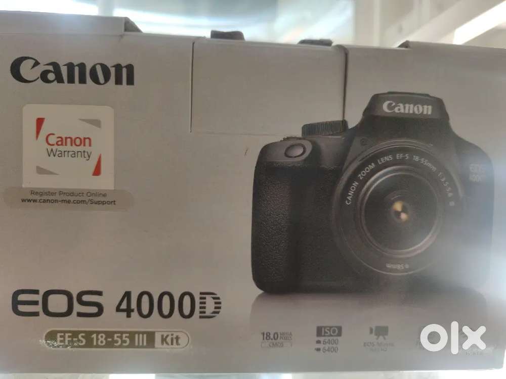 Look like new Canon Dslr Eos 4000D camera