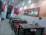 Hotel ke liye table or stool