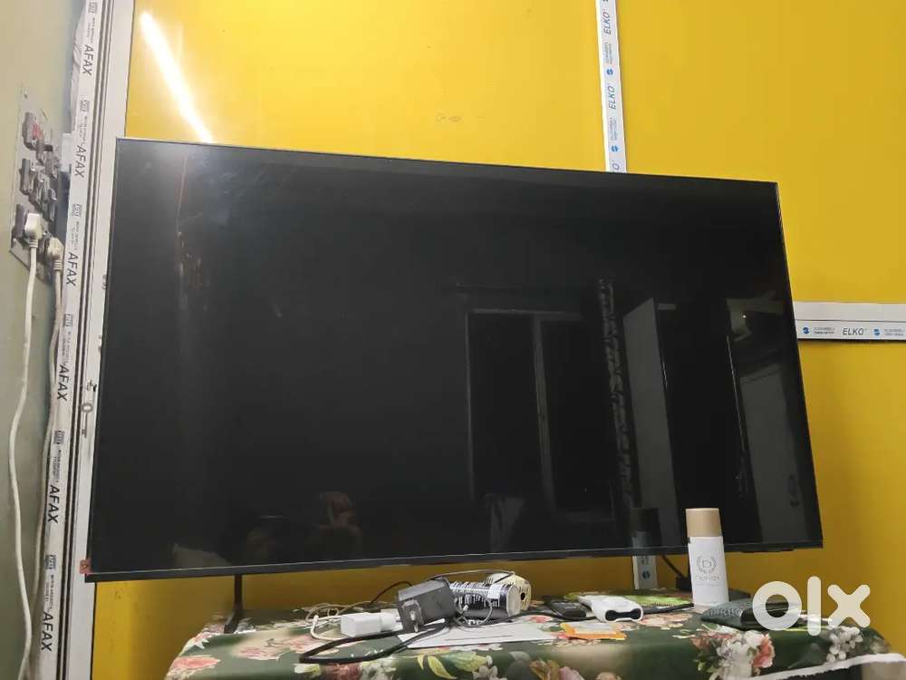 It's Samsung crystal clear 65 smart TV it's 56inch