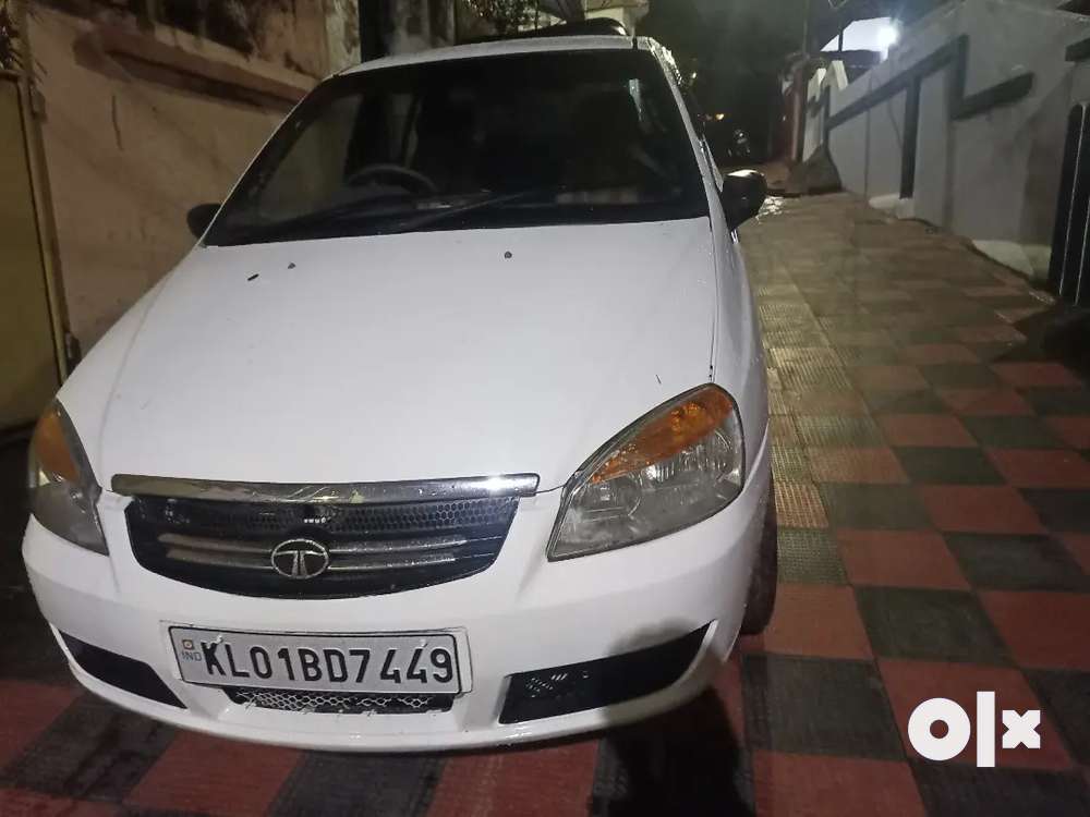 Tata Indica with alloy wheels