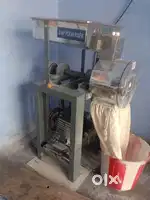 Flour machine