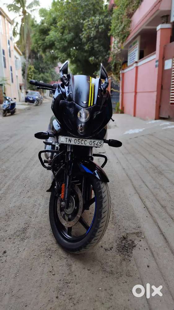 Well maintained 2021 pulsar220f for sale