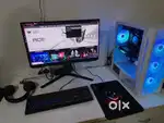 PC (white ext, black int)