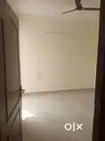 Rental flat,,,one room available working female only