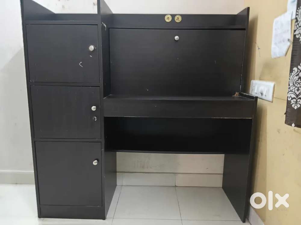 Study Table, writing or computer desk