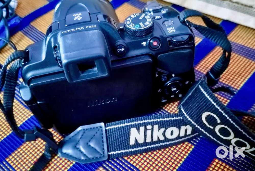 Best Nikon camera almost new with Bag,Charging cable. Open to Burgains