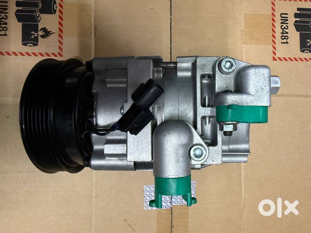 MAHINDRA XUV/SCORPIO/MHAWK CAR AC ORIGINAL COMPRESSOR {ALMOST NEW)