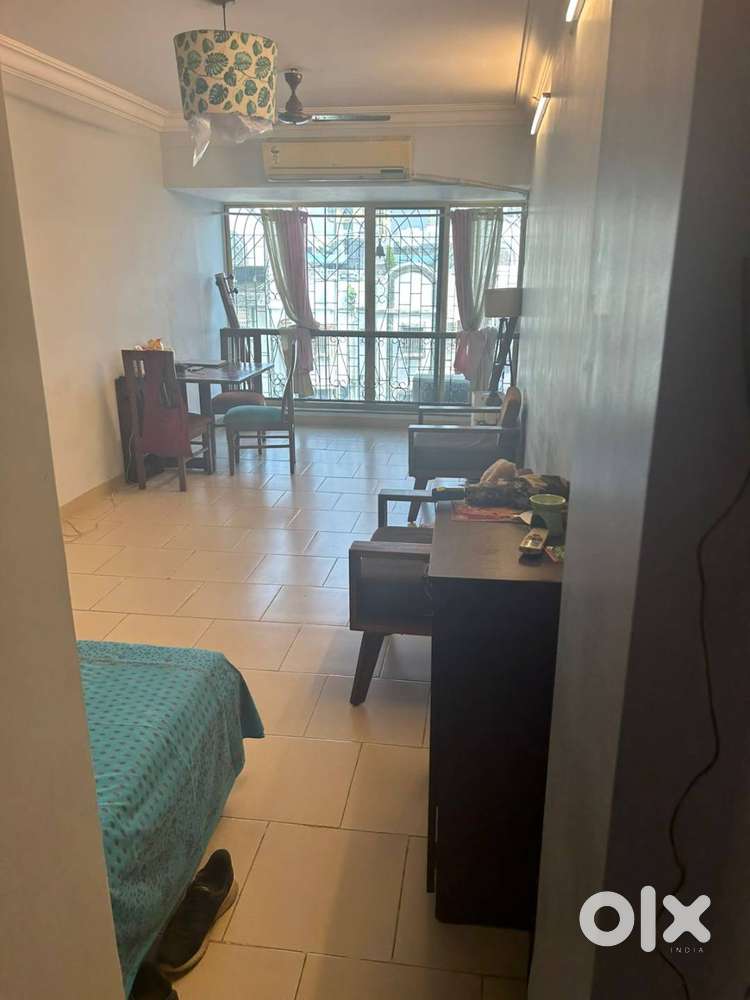 2bhk 5th Flr with Lift, Unfurnished,Rent 56K,Yari Rd,Versova,AndheriW,