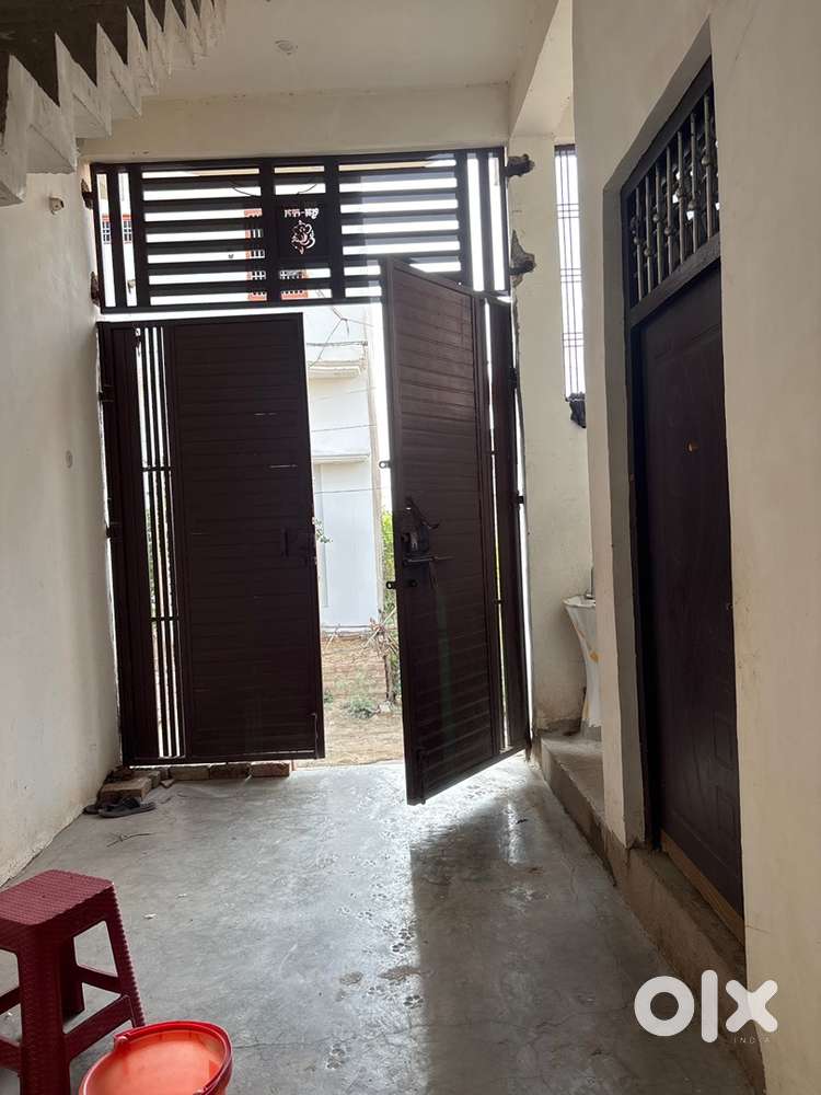 One room set near polytechnic college kalpi road orai