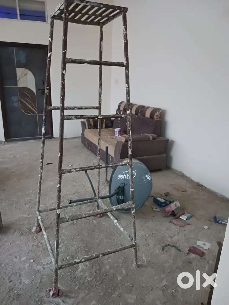2 Tables 6 feet
