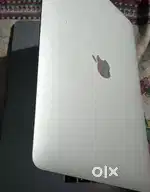 MacBook Pro 16GB 256GB